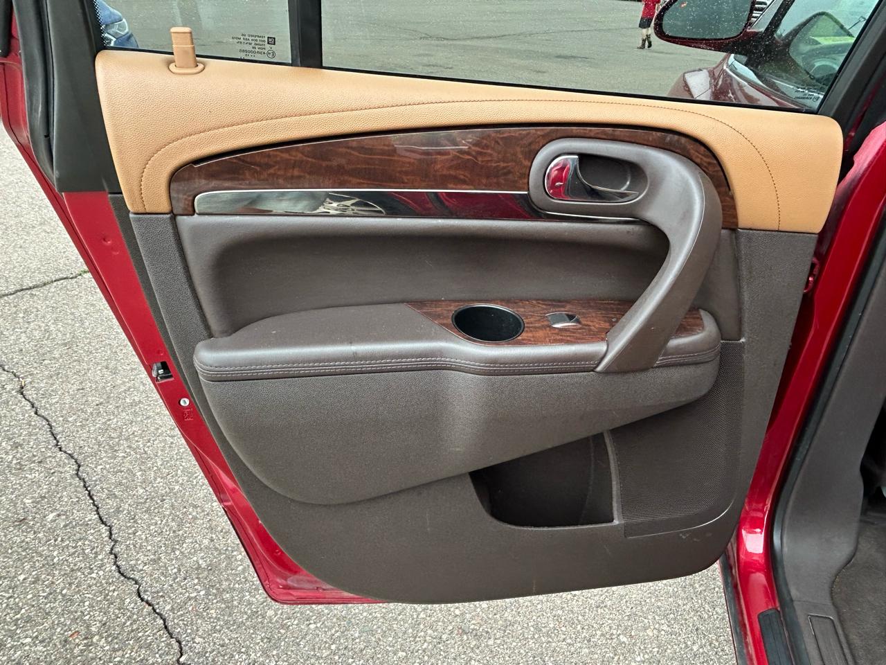 Buick Enclave FWD 4dr Leather 2014