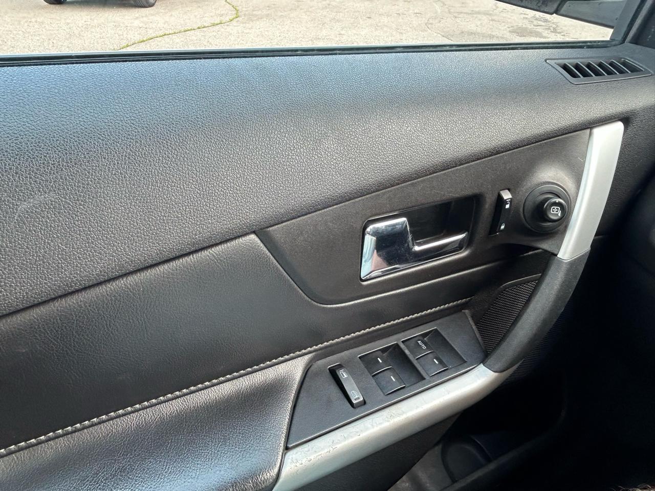 Ford Edge 4dr SE FWD 2011