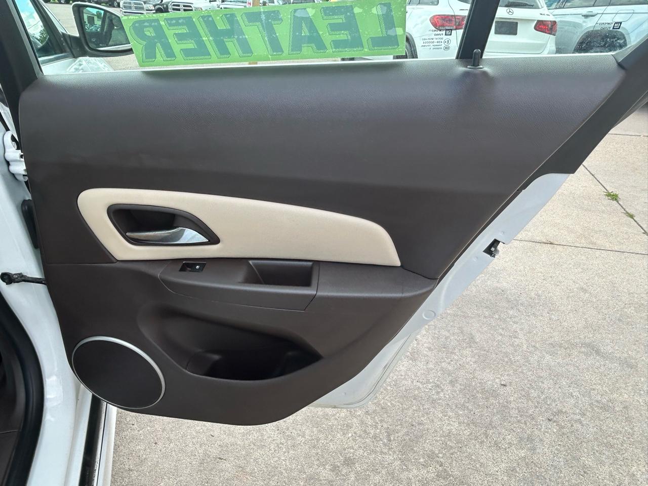 Chevrolet Cruze 4dr Sdn LTZ 2012