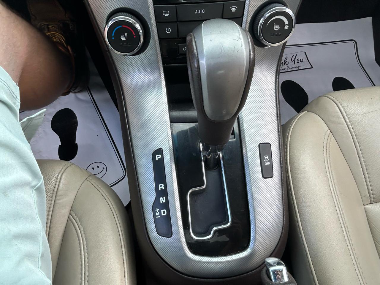 Chevrolet Cruze 4dr Sdn LTZ 2012