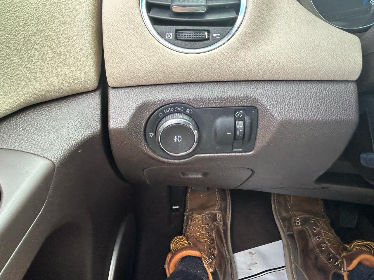 Chevrolet Cruze 4dr Sdn LTZ 2012