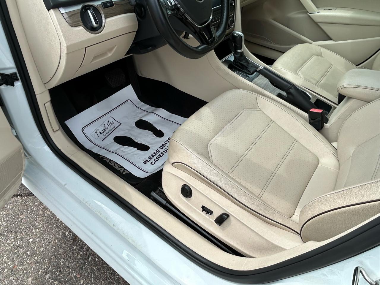 Volkswagen Passat 4dr Sdn 1.8T Auto SE PZEV 2016