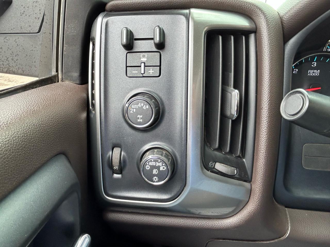 Chevrolet Silverado 1500 4WD Crew Cab 153.0" LT w/1LT 2018