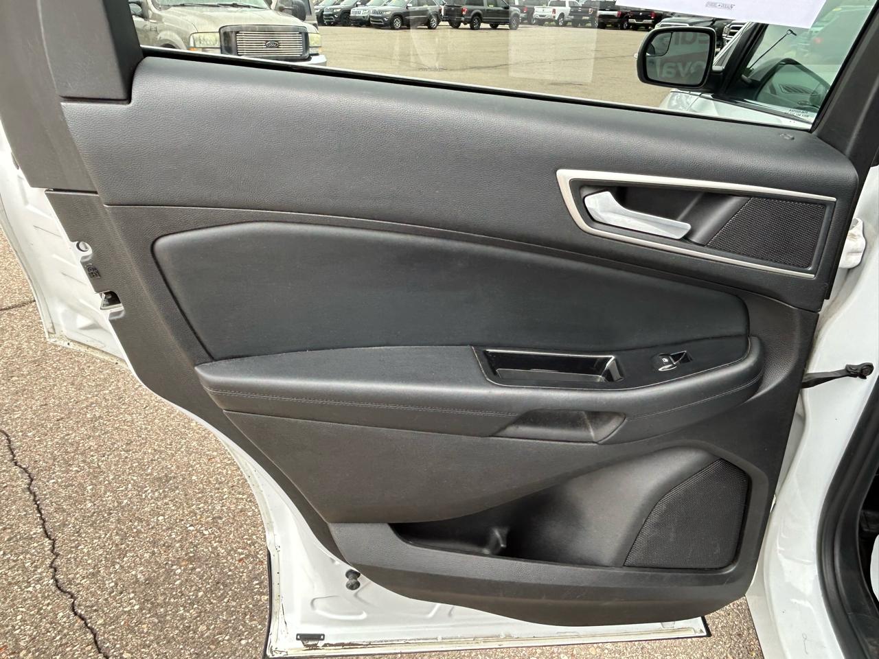 Ford Edge SEL FWD 2017