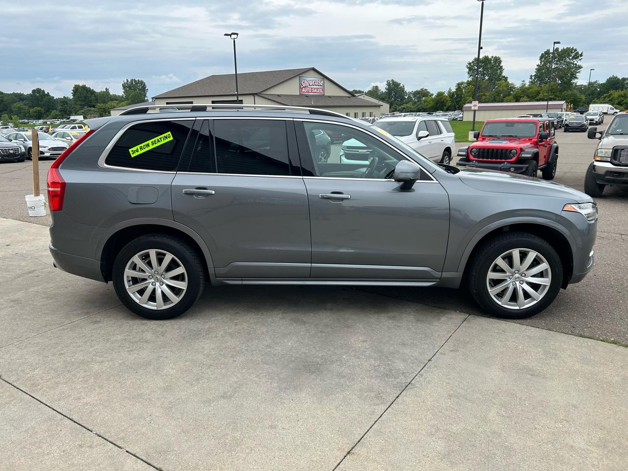 Volvo XC90 T5 AWD 7-Passenger Momentum 2018