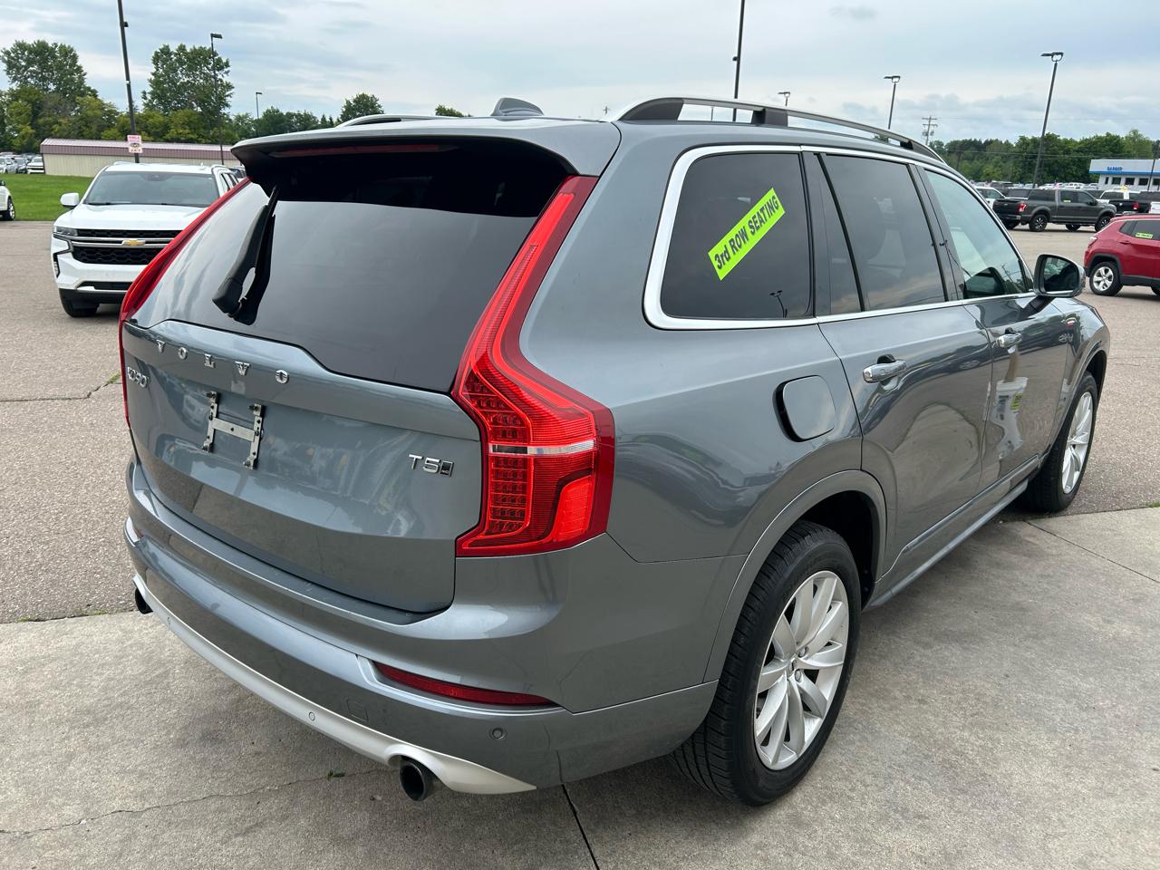 Volvo XC90 T5 AWD 7-Passenger Momentum 2018