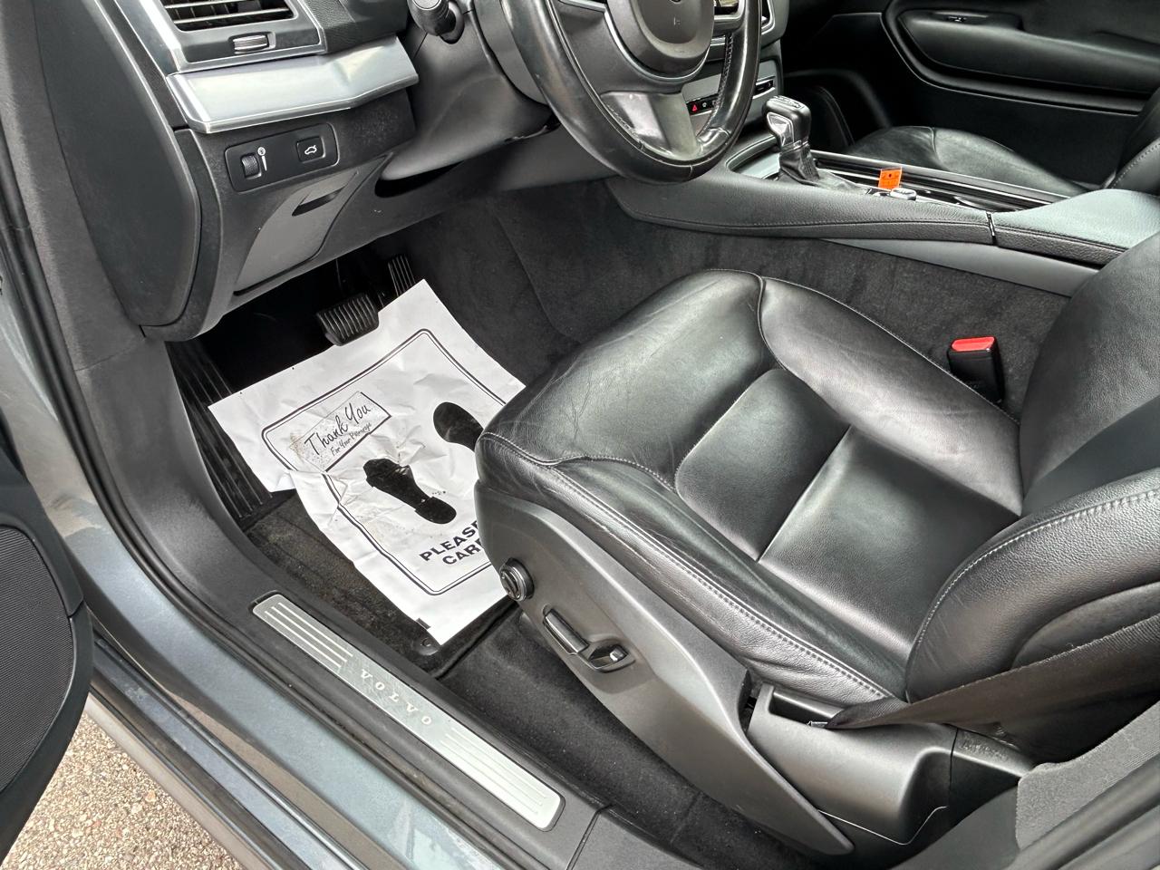 Volvo XC90 T5 AWD 7-Passenger Momentum 2018