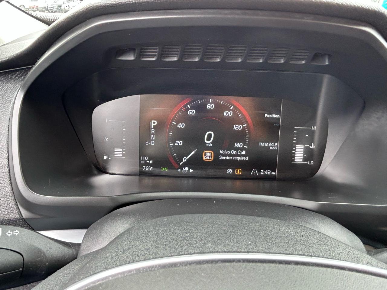 Volvo XC90 T5 AWD 7-Passenger Momentum 2018