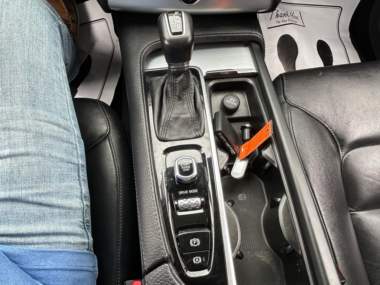 Volvo XC90 T5 AWD 7-Passenger Momentum 2018