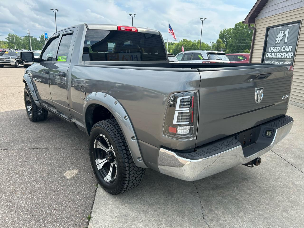 RAM 1500 4WD Quad Cab 140.5" ST 2011