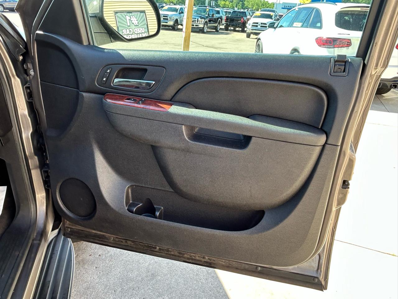 GMC Yukon 4WD 4dr 1500 SLT 2013
