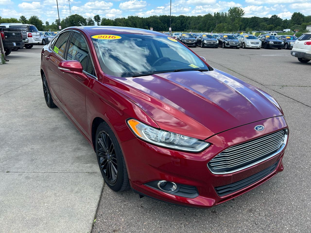 Ford Fusion SE 2016