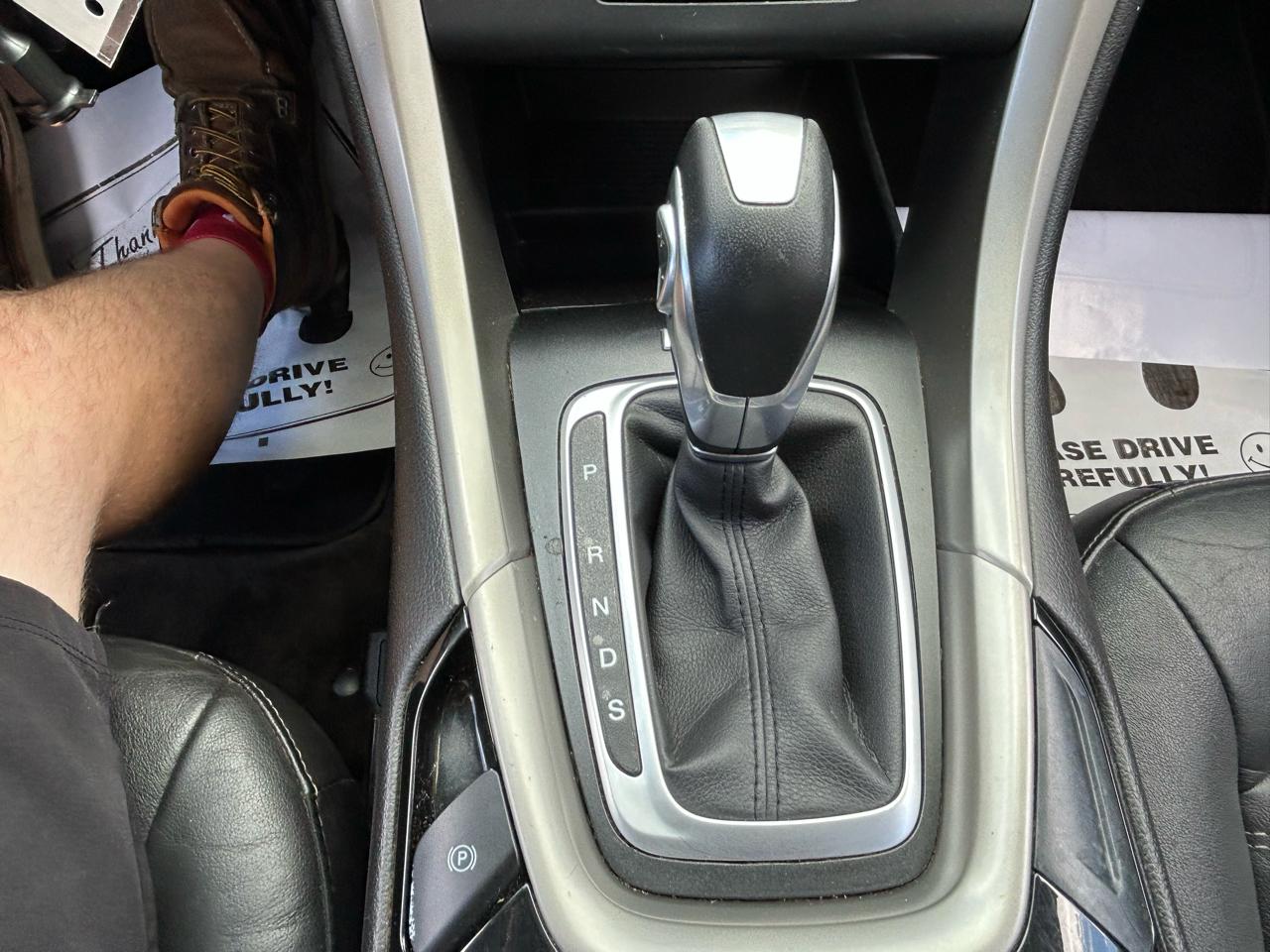 Ford Fusion SE 2016