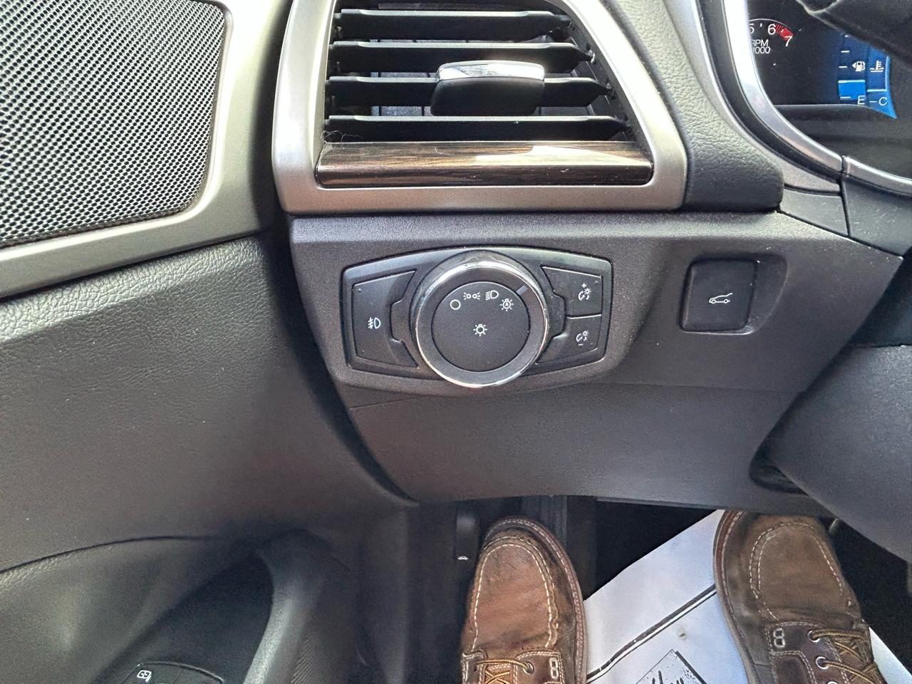 Ford Fusion SE 2016