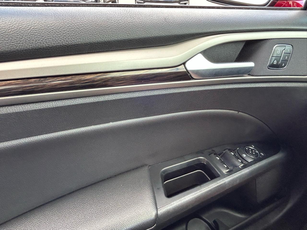 Ford Fusion SE 2016