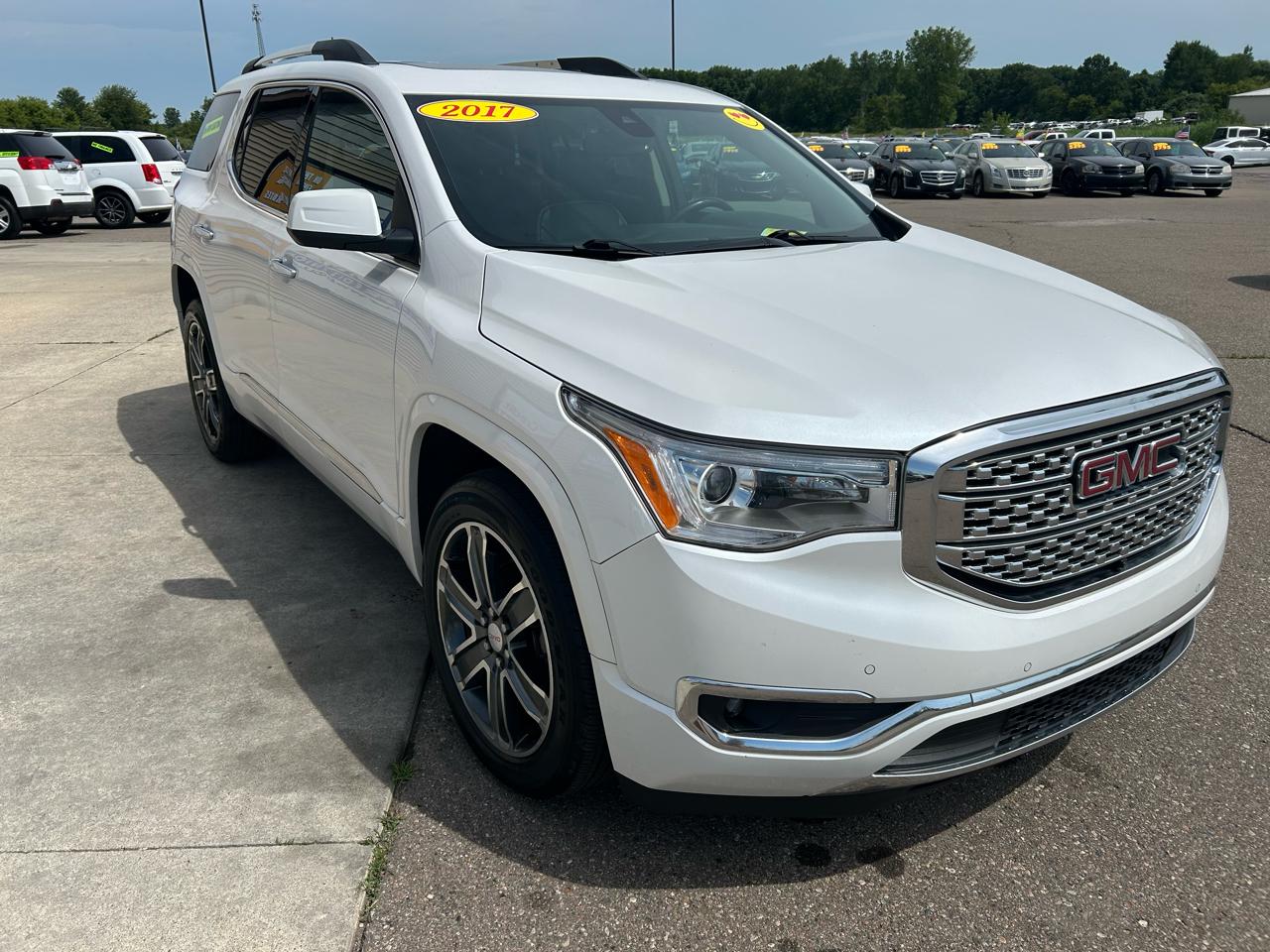 GMC Acadia AWD 4dr Denali 2017