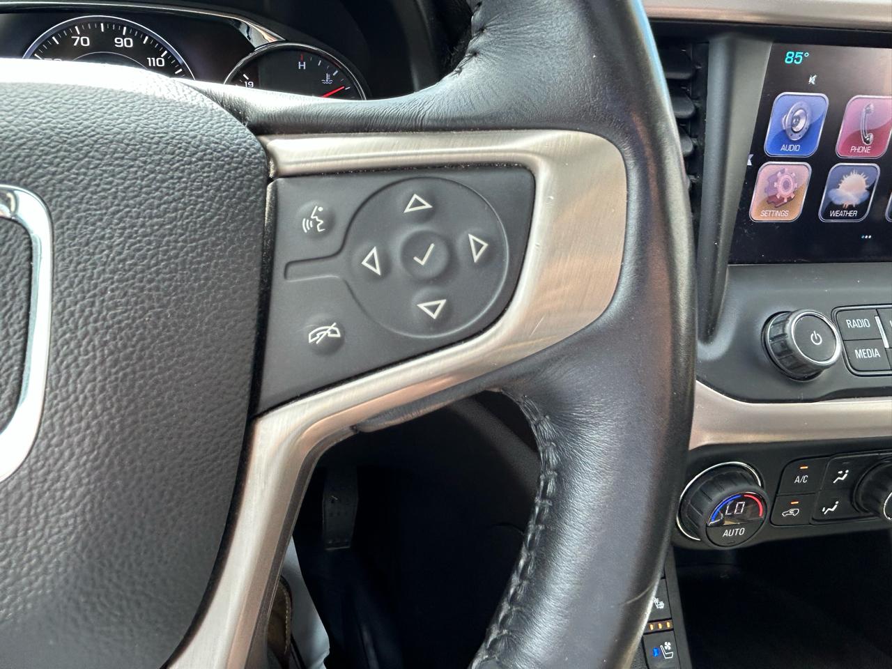 GMC Acadia AWD 4dr Denali 2017