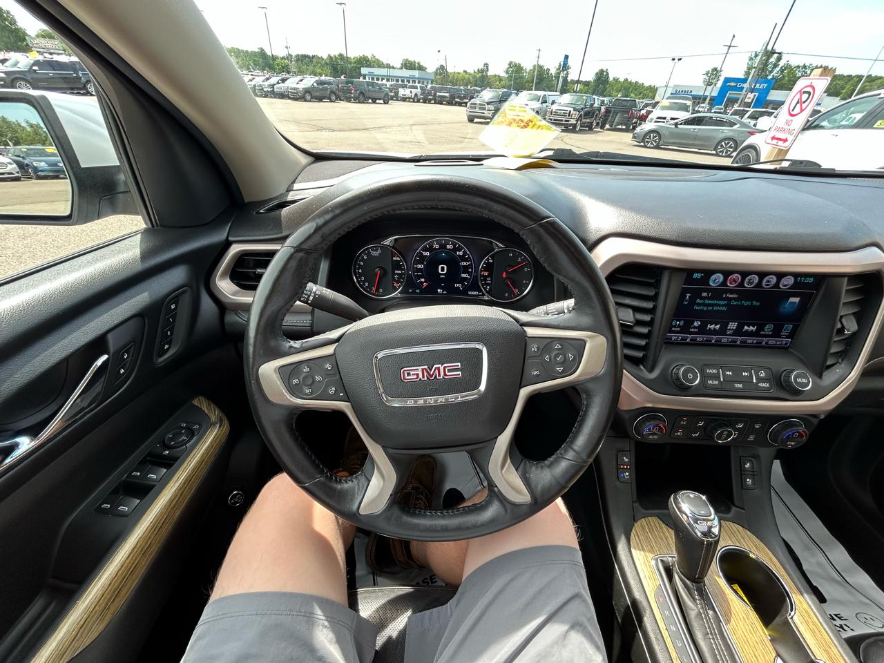 GMC Acadia AWD 4dr Denali 2017