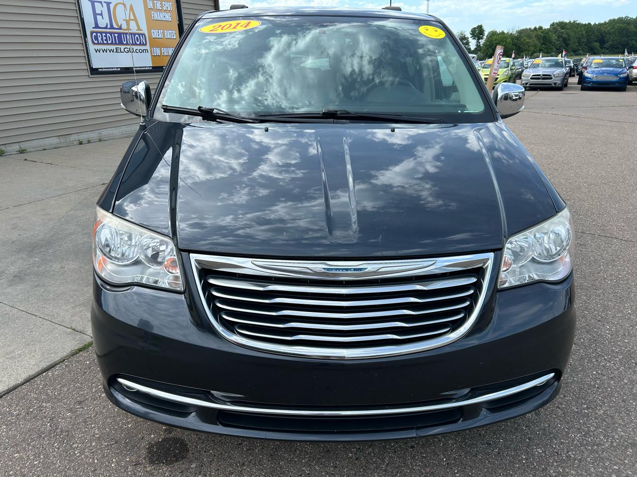 Chrysler Town & Country 4dr Wgn Touring-L 30th Anniversary 2014