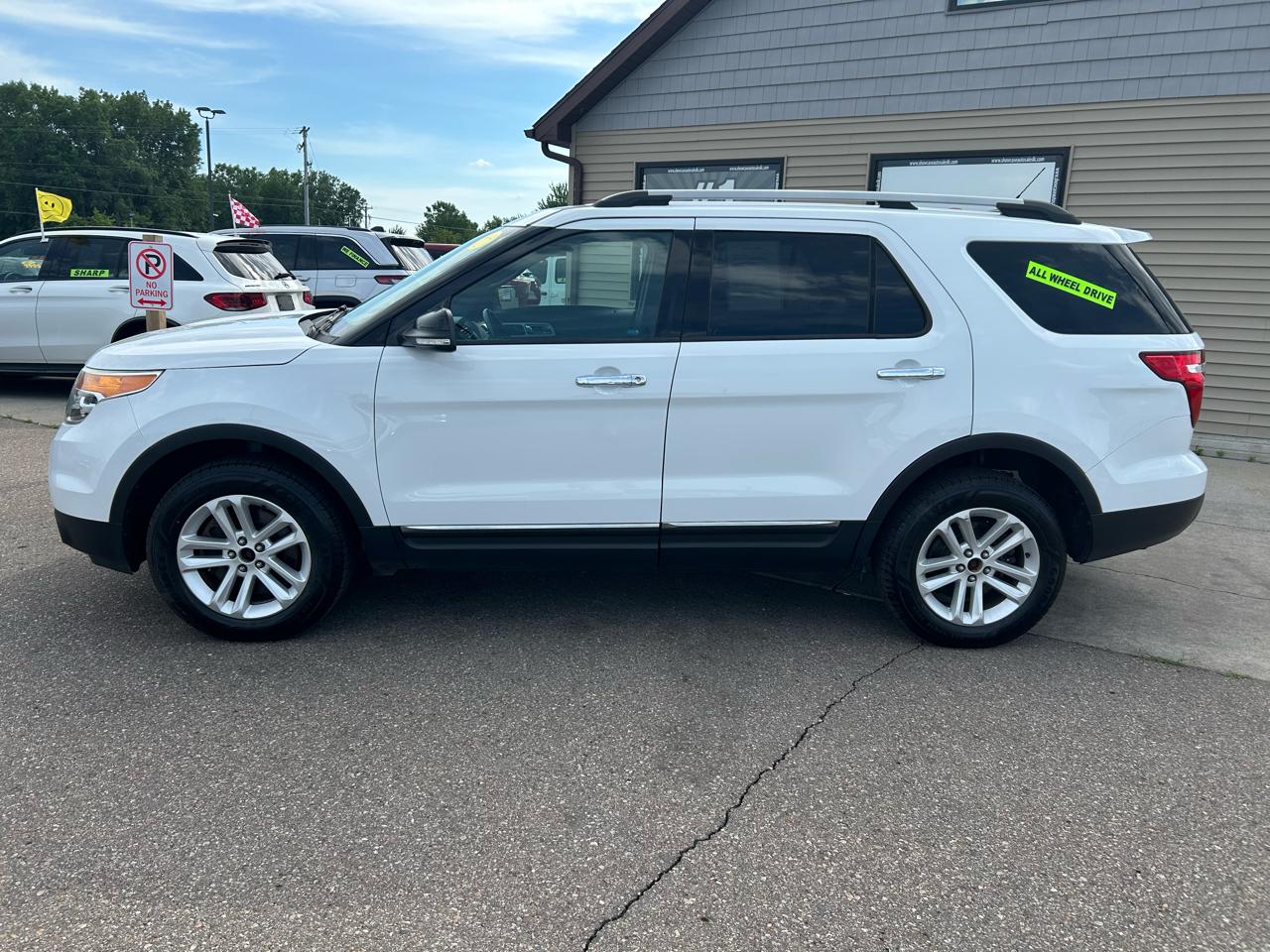 Ford Explorer 4WD 4dr XLT 2015
