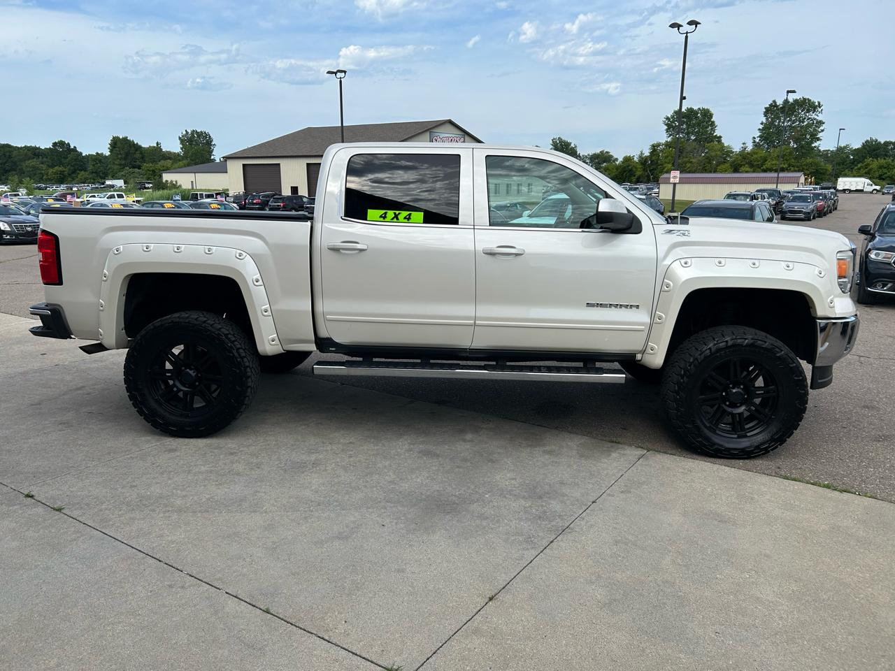 GMC Sierra 1500 4WD Crew Cab 143.5" SLE 2015
