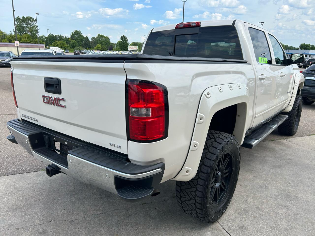 GMC Sierra 1500 4WD Crew Cab 143.5" SLE 2015