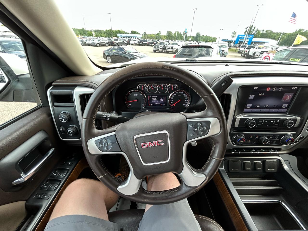 GMC Sierra 1500 4WD Crew Cab 143.5" SLE 2015