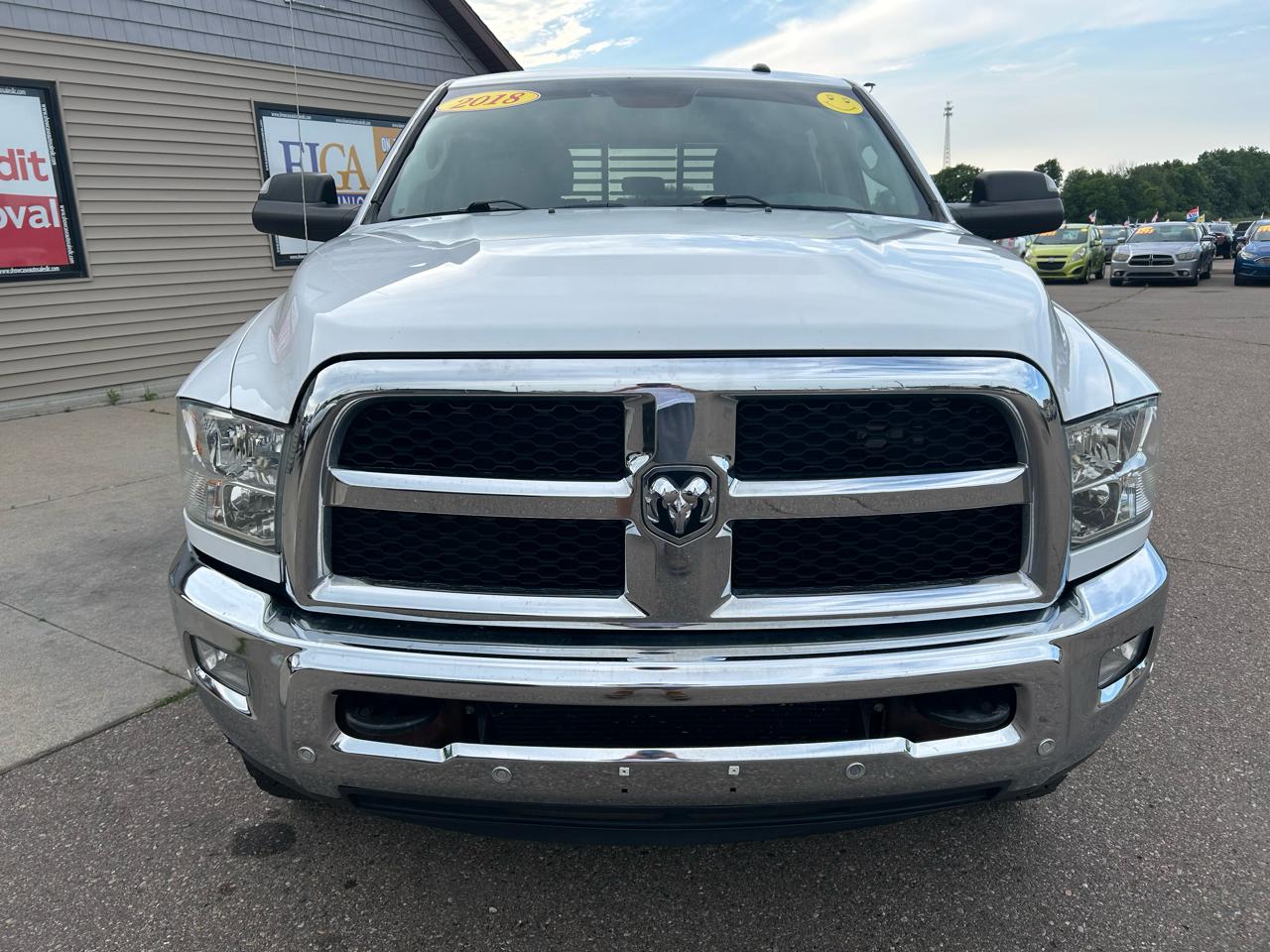 RAM 2500 SLT 4x4 Crew Cab 6'4" Box 2018