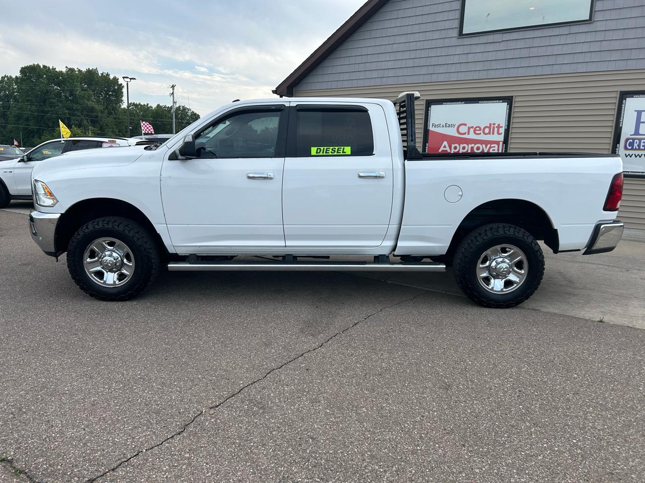 RAM 2500 SLT 4x4 Crew Cab 6'4" Box 2018