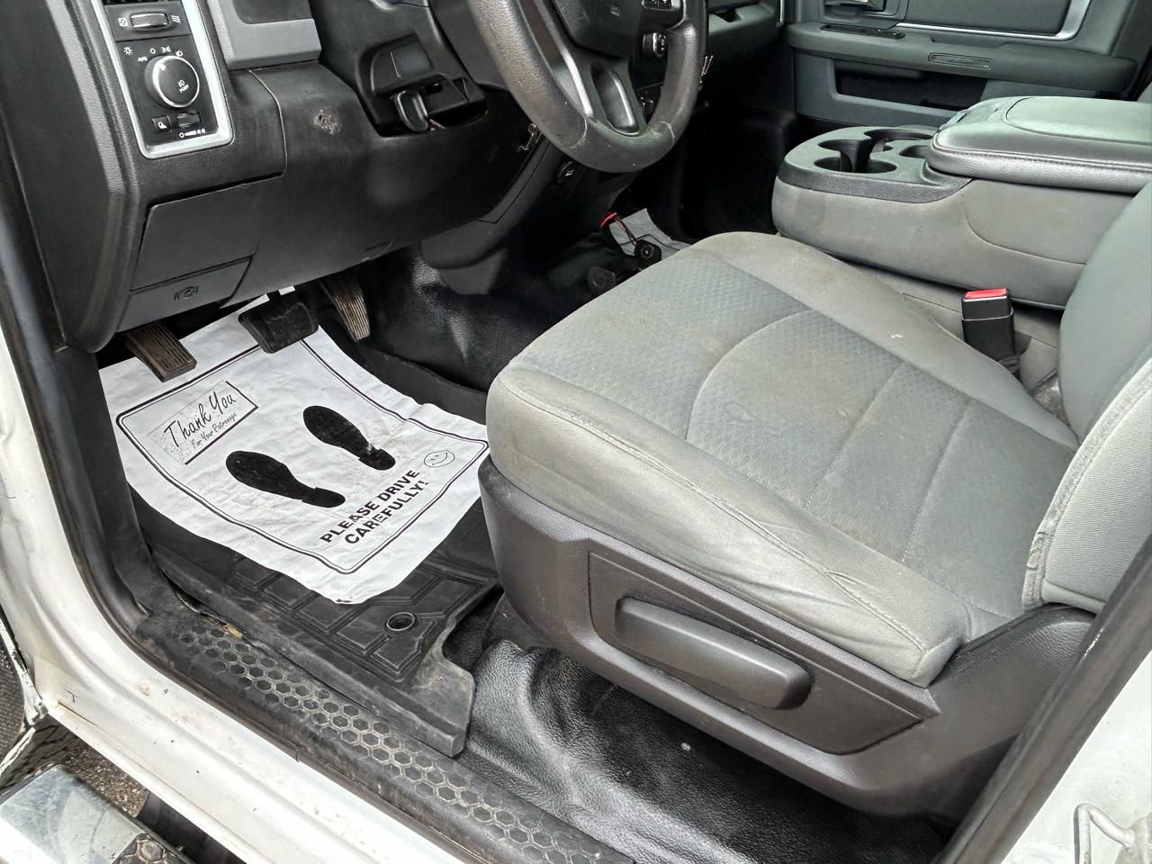 RAM 2500 SLT 4x4 Crew Cab 6'4" Box 2018