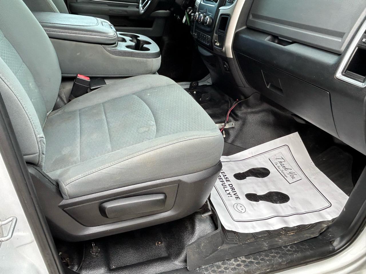 RAM 2500 SLT 4x4 Crew Cab 6'4" Box 2018