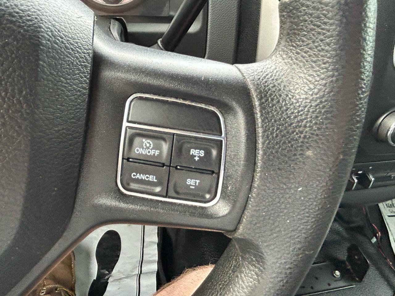 RAM 2500 SLT 4x4 Crew Cab 6'4" Box 2018