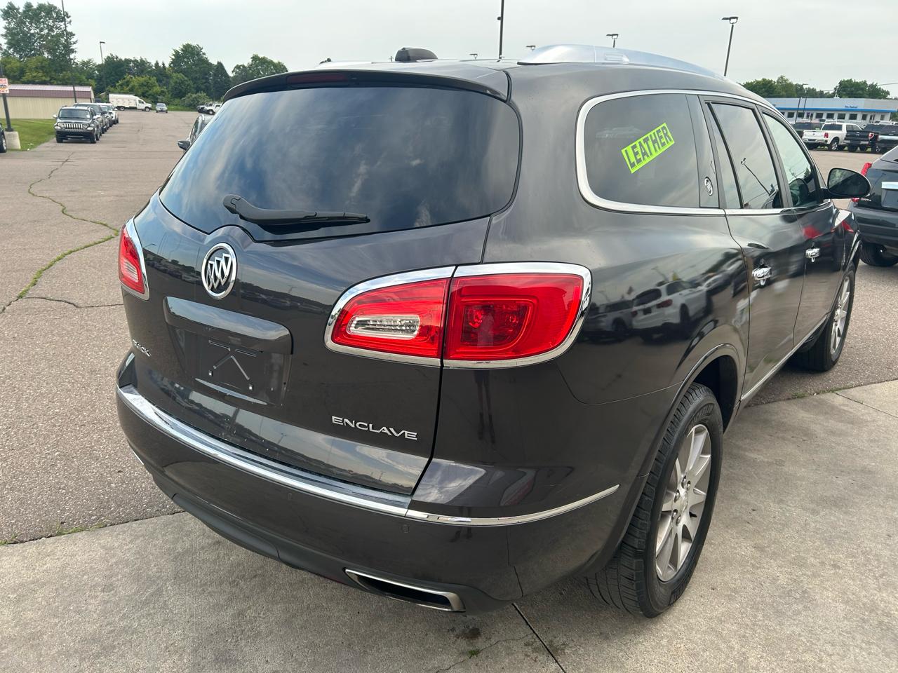 Buick Enclave FWD 4dr Leather 2016