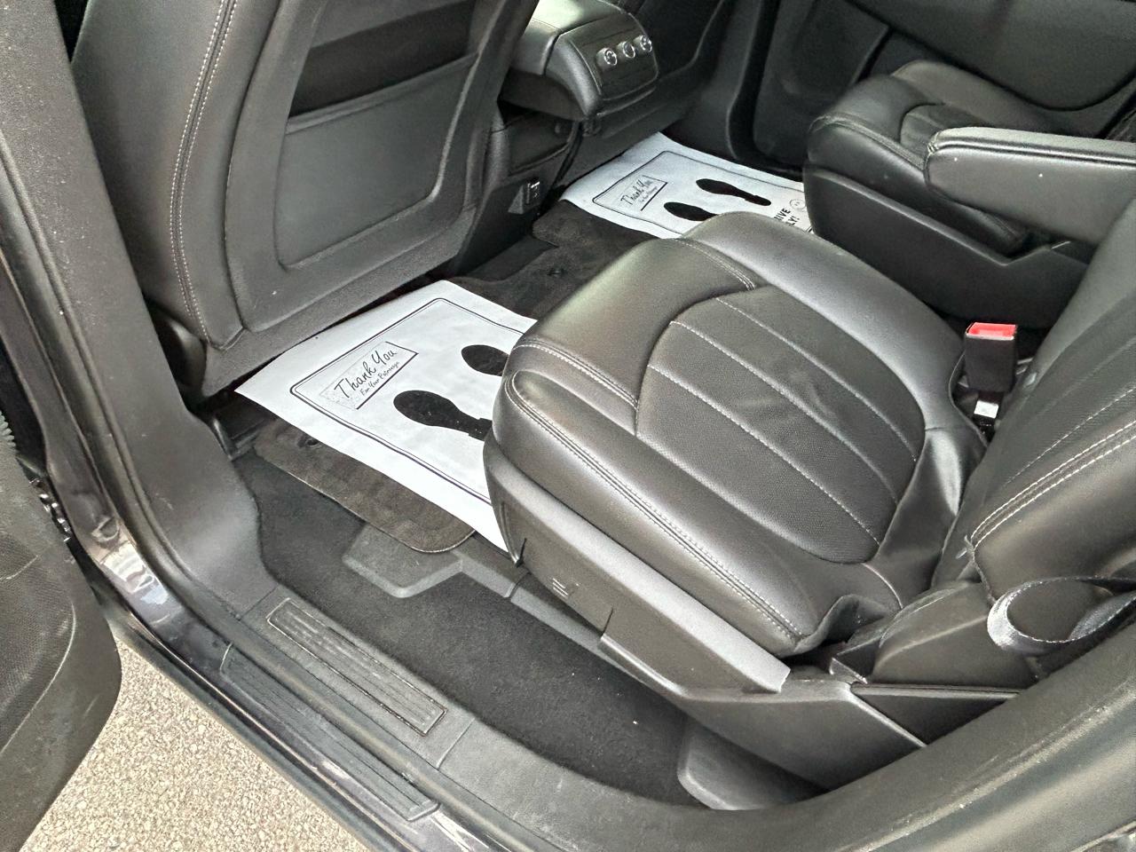 Buick Enclave FWD 4dr Leather 2016