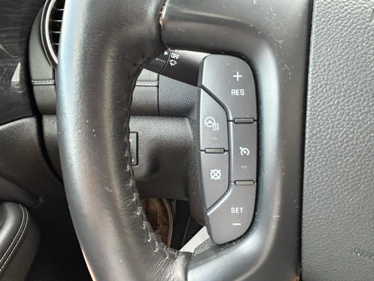 Buick Enclave FWD 4dr Leather 2016