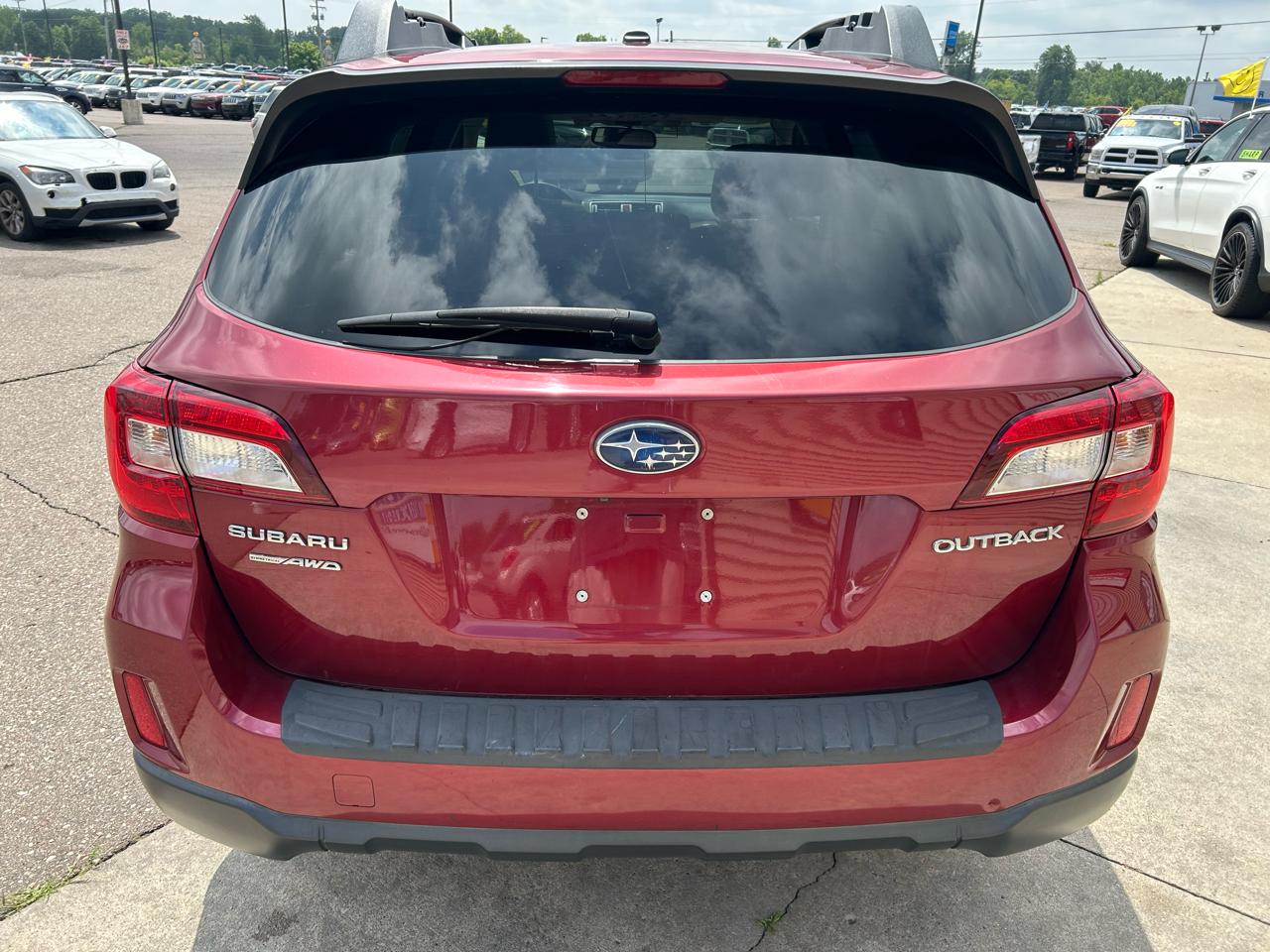 Subaru Outback 4dr Wgn 2.5i Limited 2015