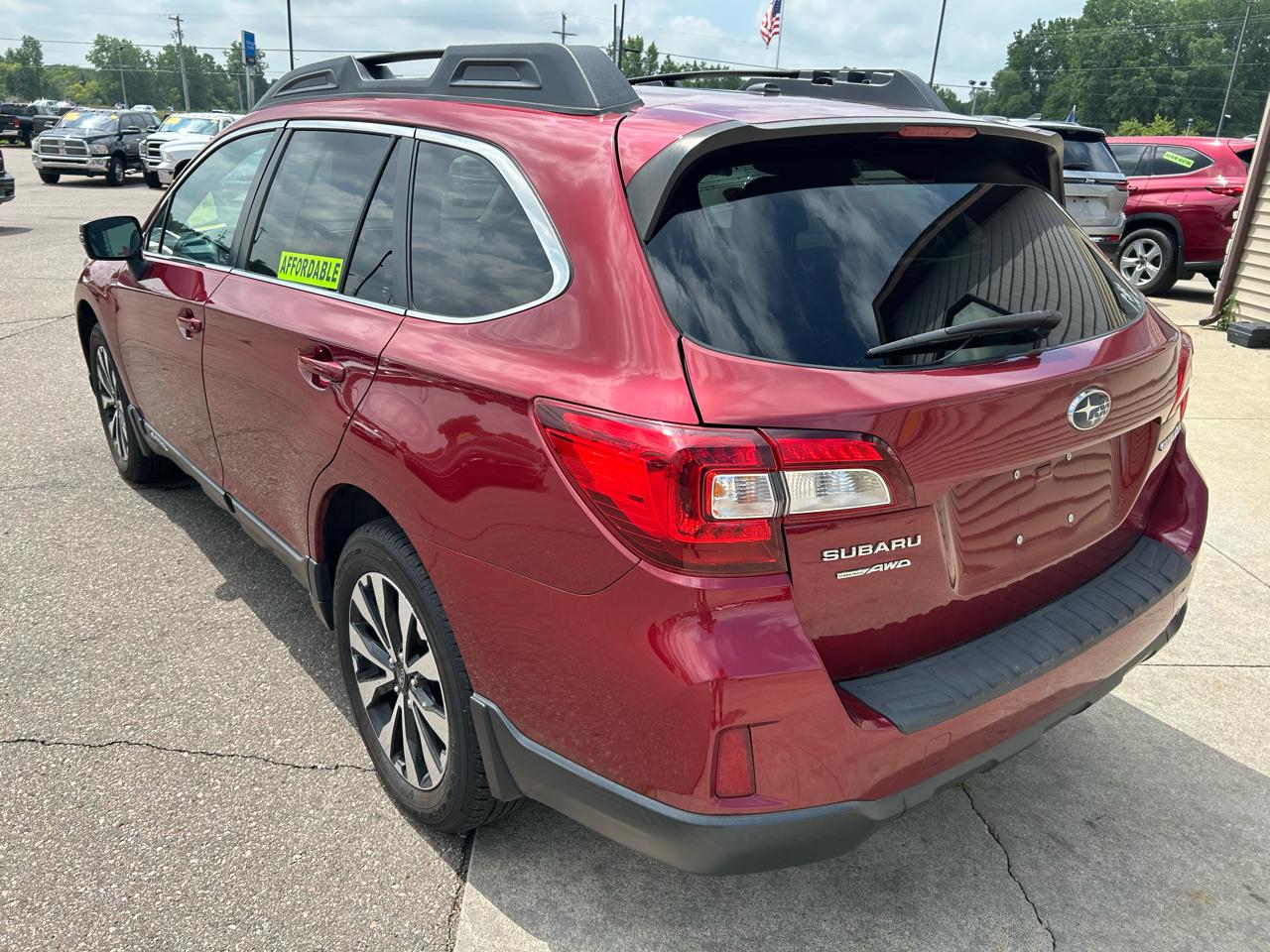Subaru Outback 4dr Wgn 2.5i Limited 2015