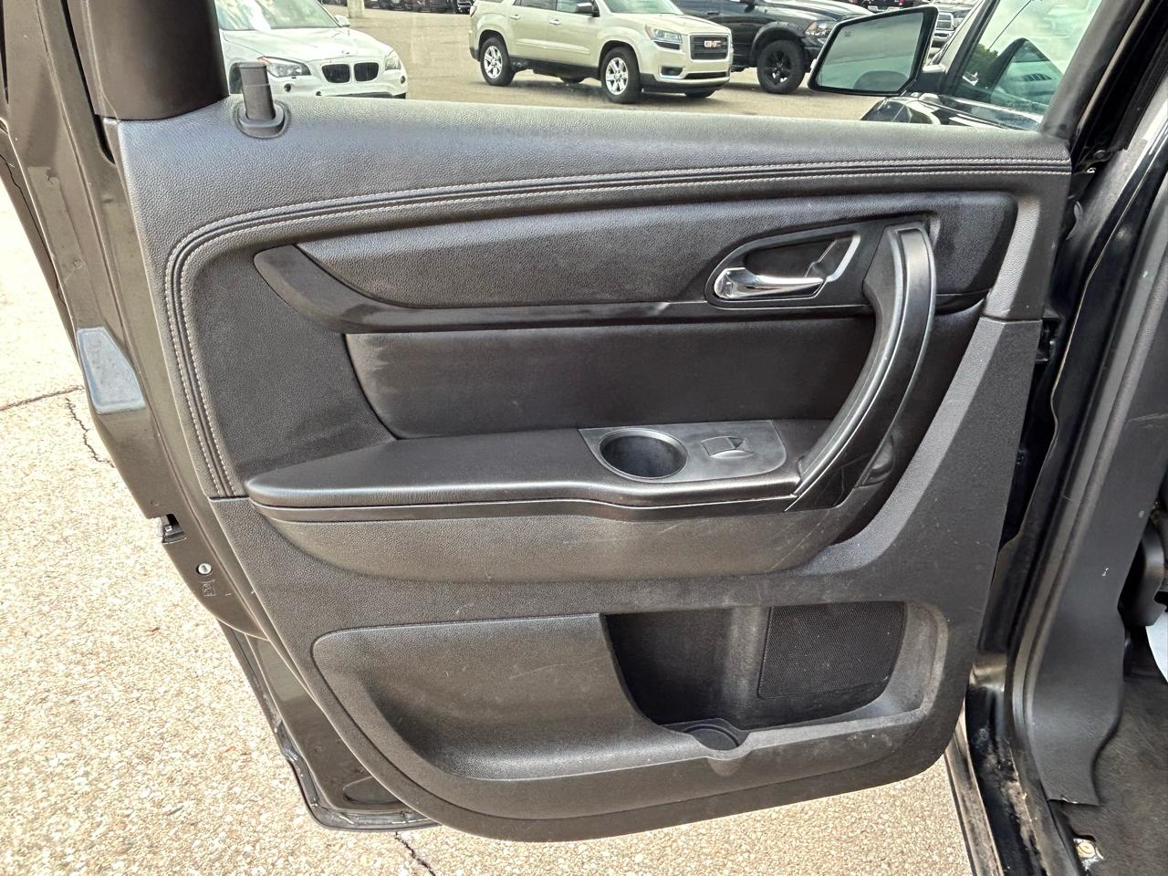 Chevrolet Traverse AWD 4dr LT w/1LT 2015
