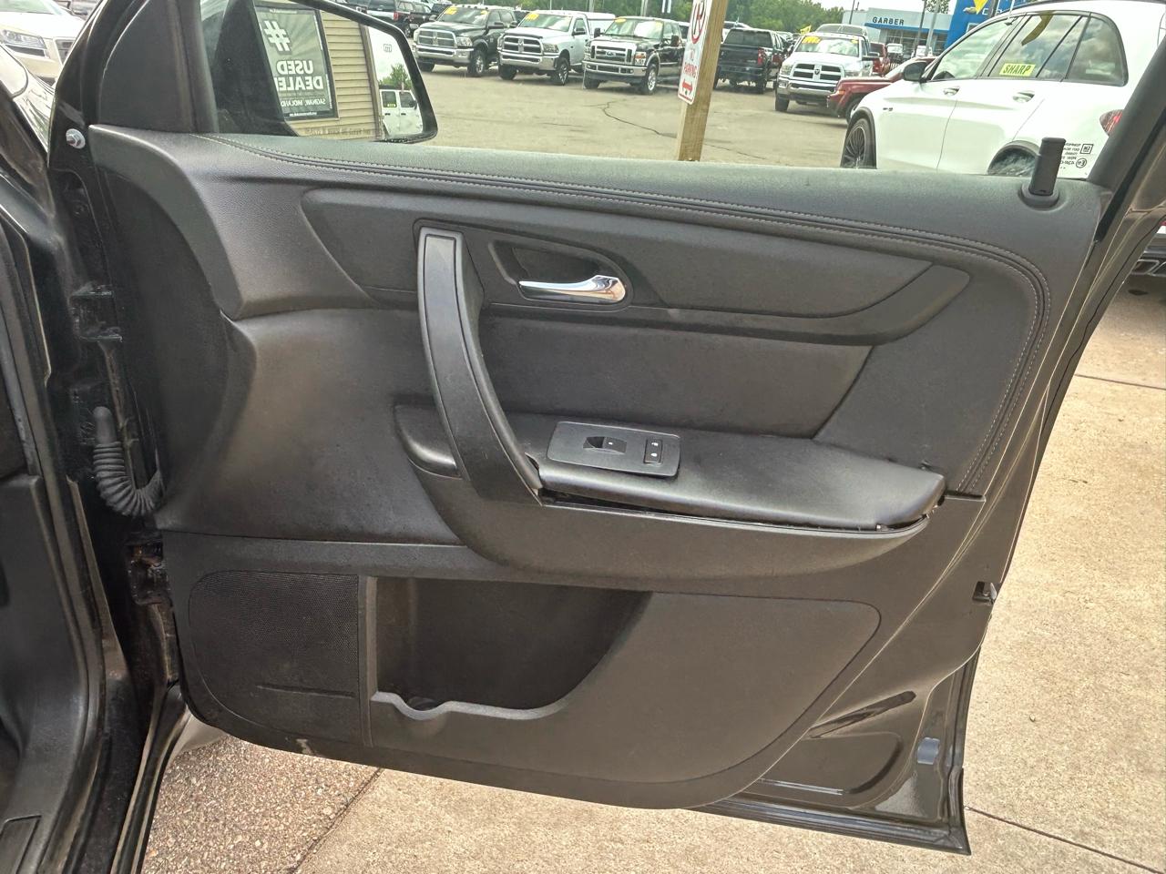 Chevrolet Traverse AWD 4dr LT w/1LT 2015