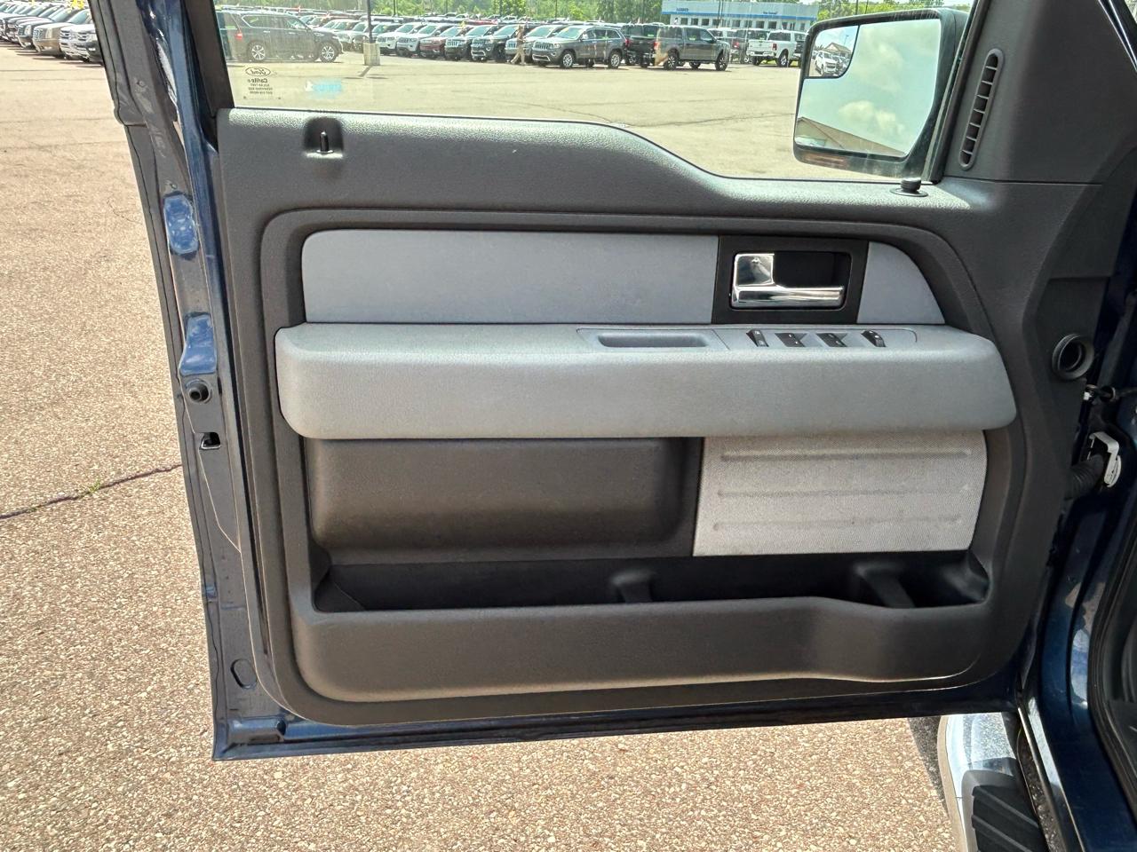 Ford F-150 4WD SuperCrew 139" XLT 2014
