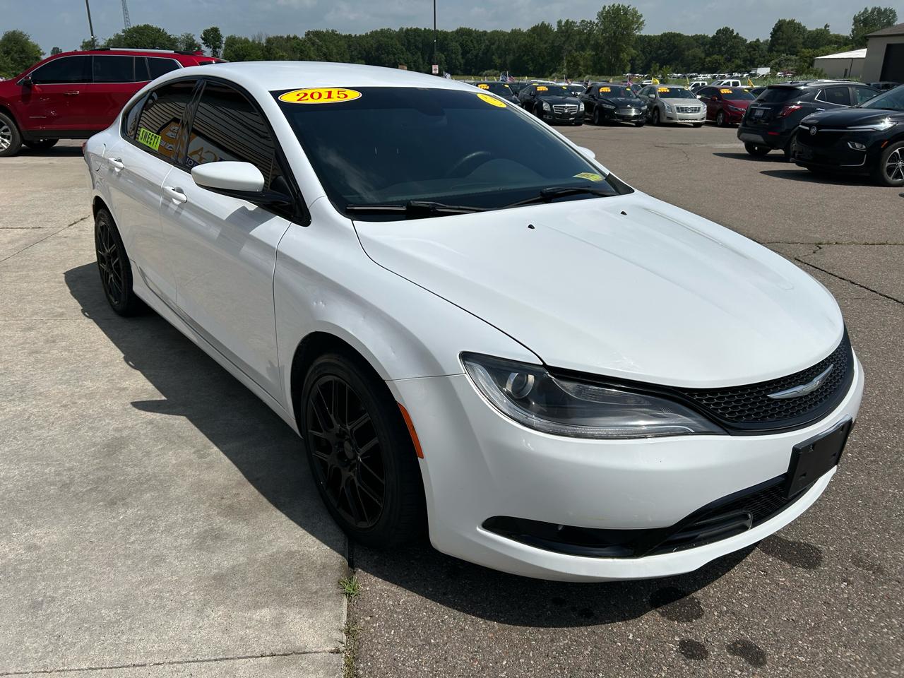 Chrysler 200 4dr Sdn S FWD 2015