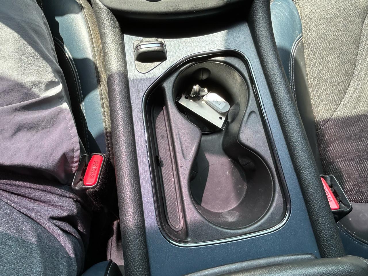 Chrysler 200 4dr Sdn S FWD 2015