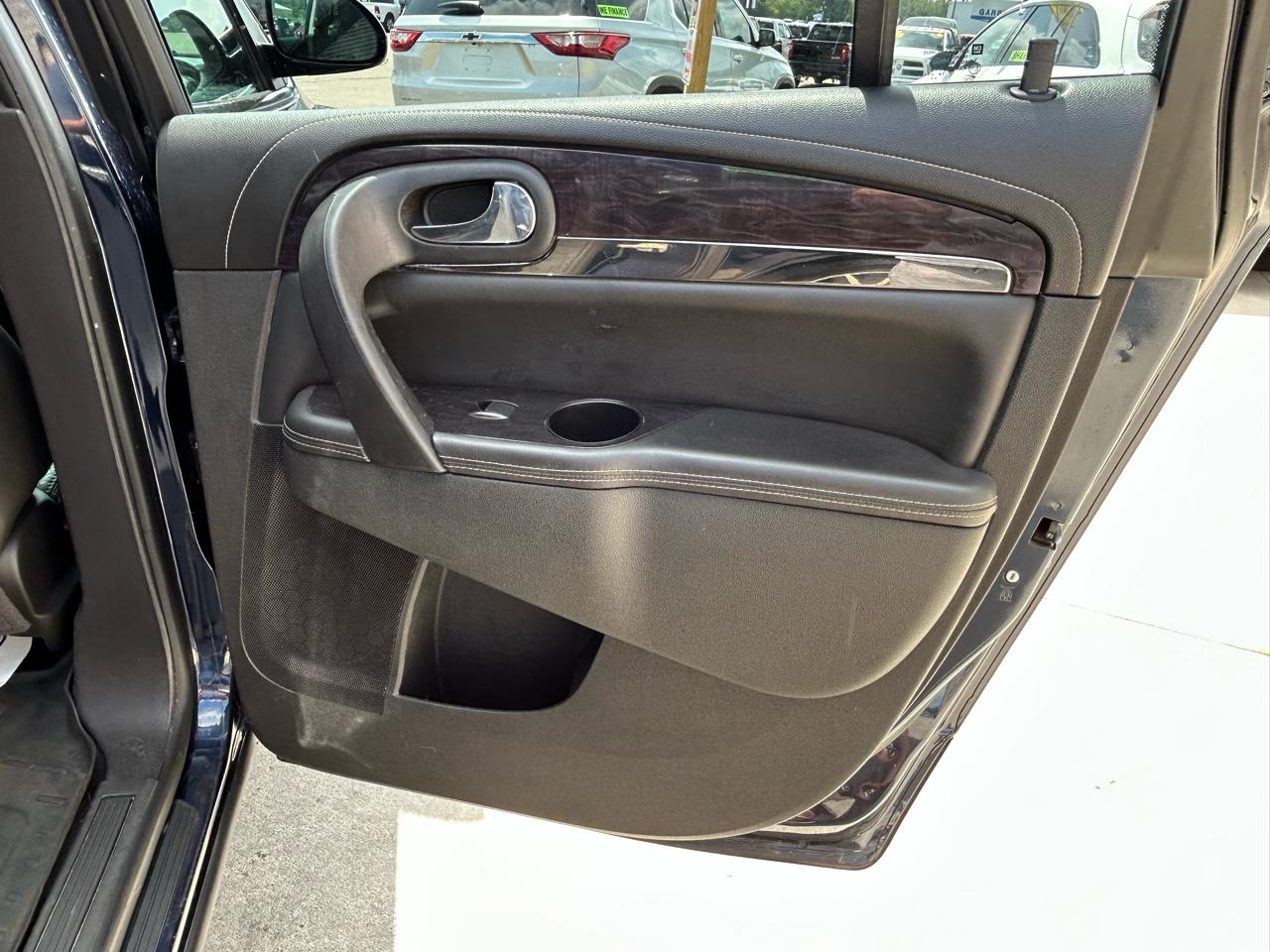 Buick Enclave AWD 4dr Leather 2015