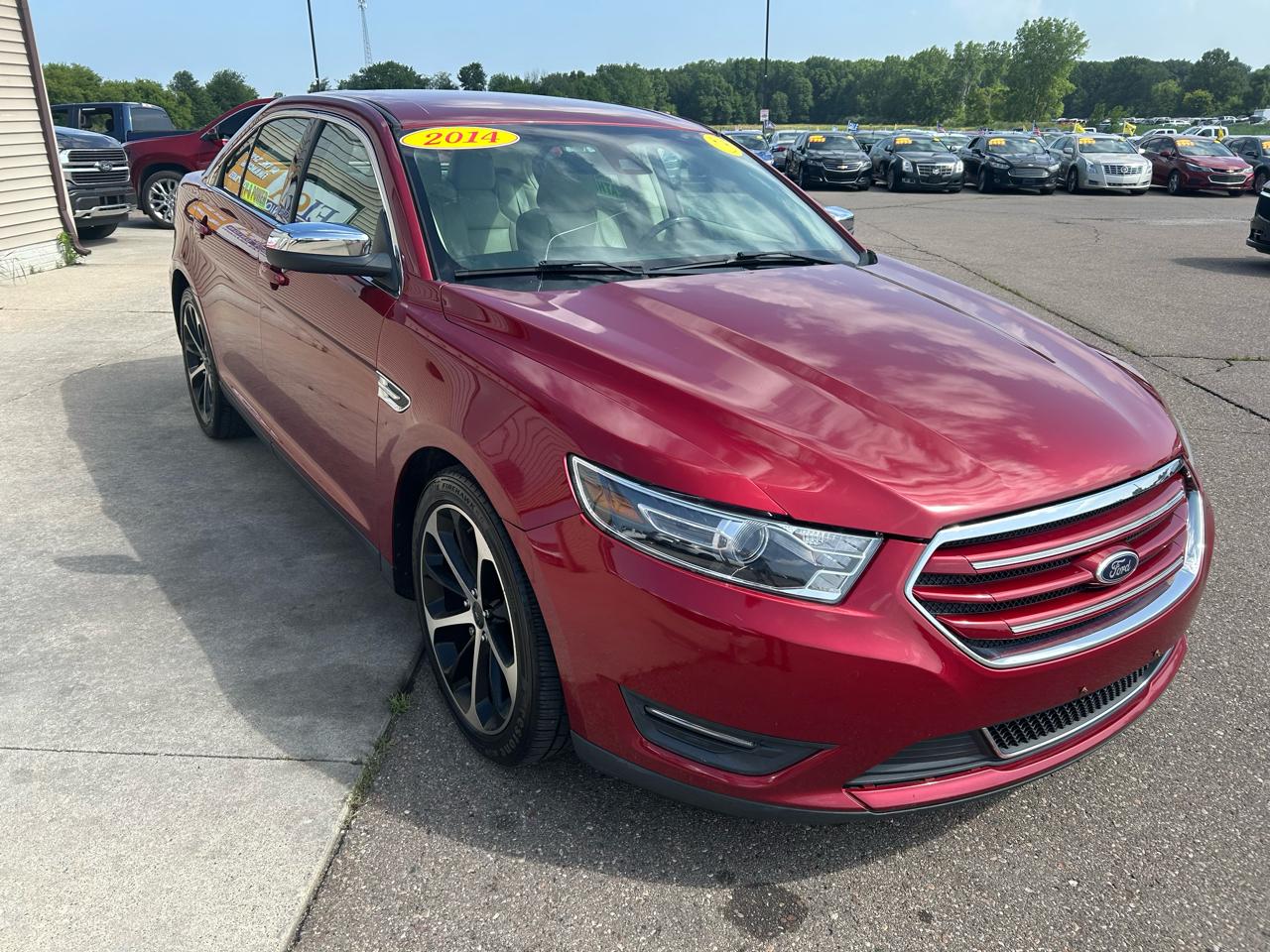 Ford Taurus 4dr Sdn Limited FWD 2014