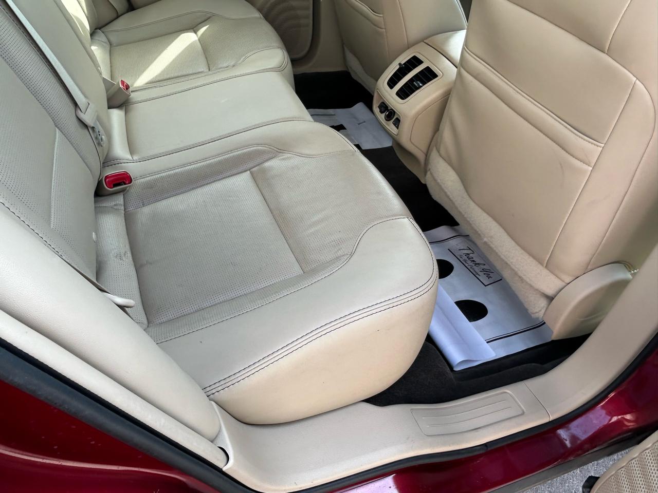 Ford Taurus 4dr Sdn Limited FWD 2014