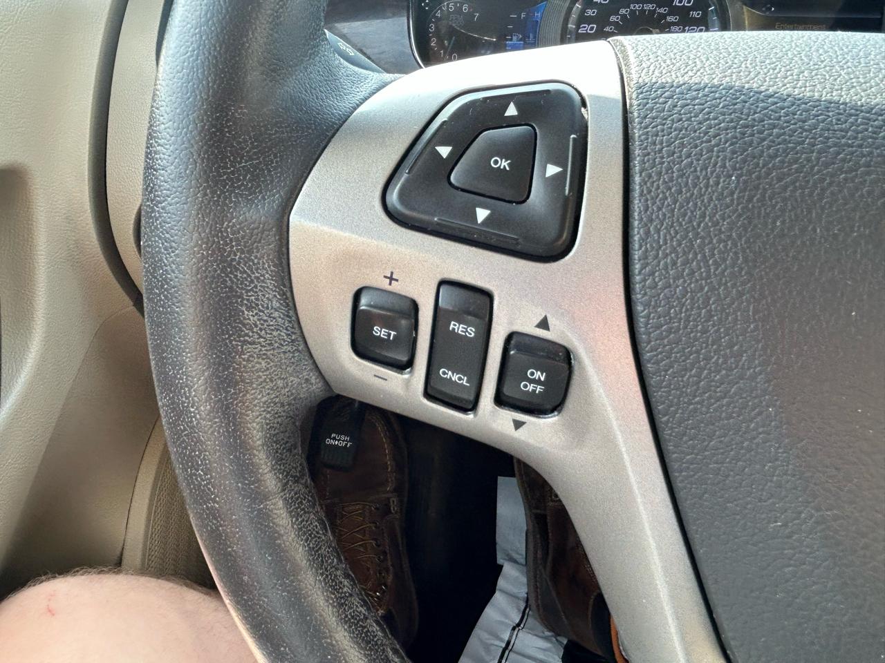 Ford Taurus 4dr Sdn Limited FWD 2014