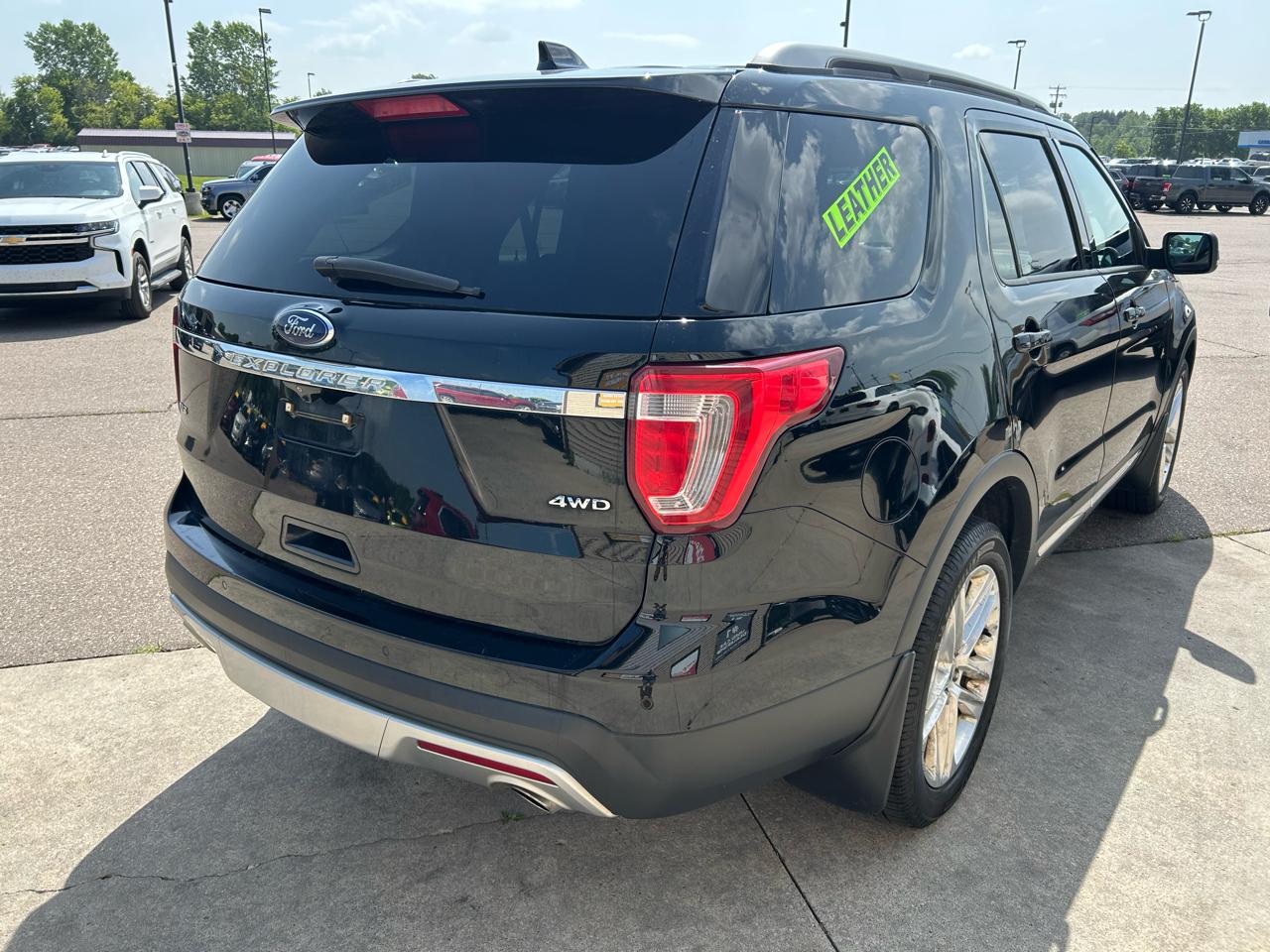 Ford Explorer XLT 4WD 2017