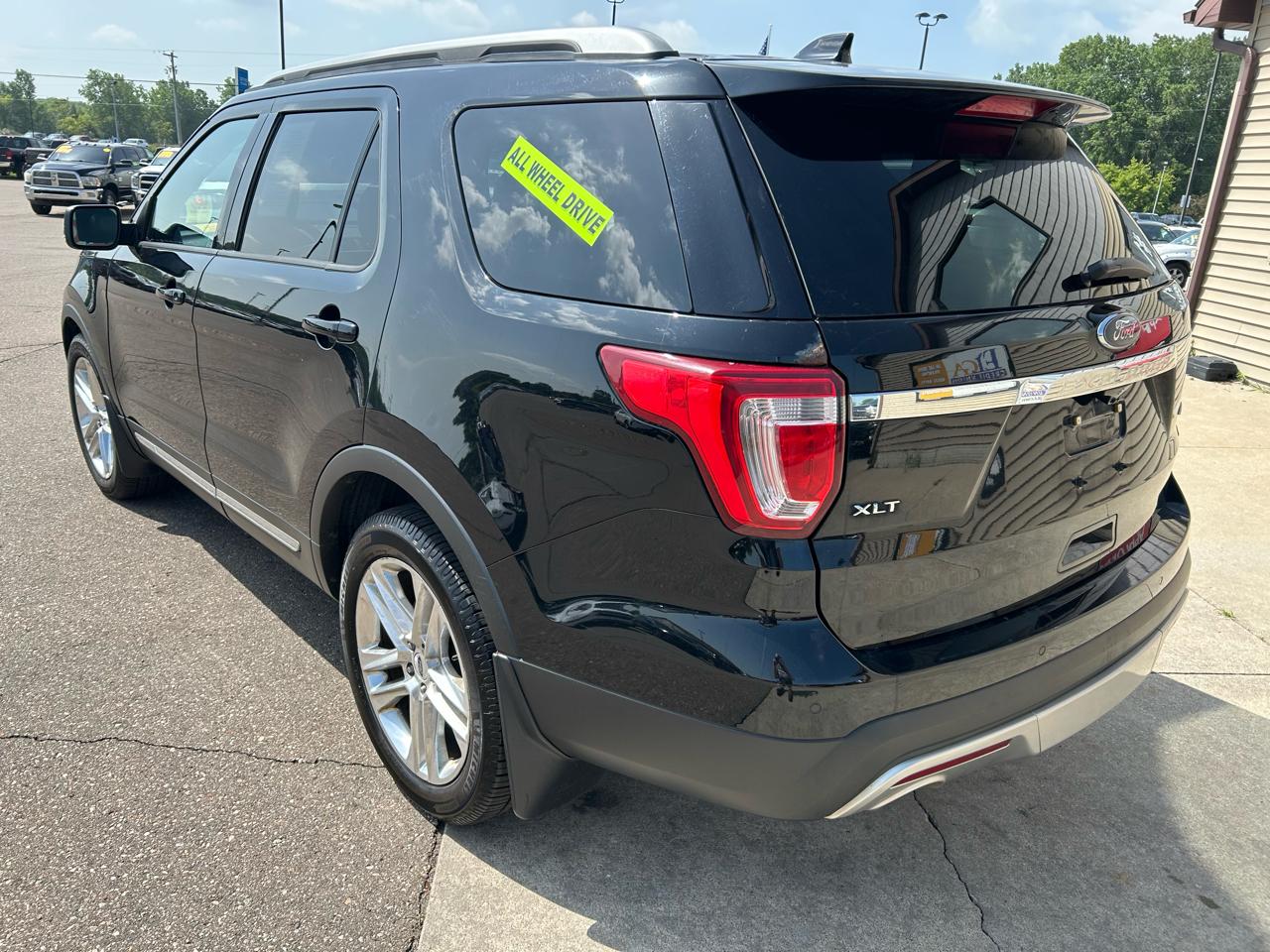 Ford Explorer XLT 4WD 2017
