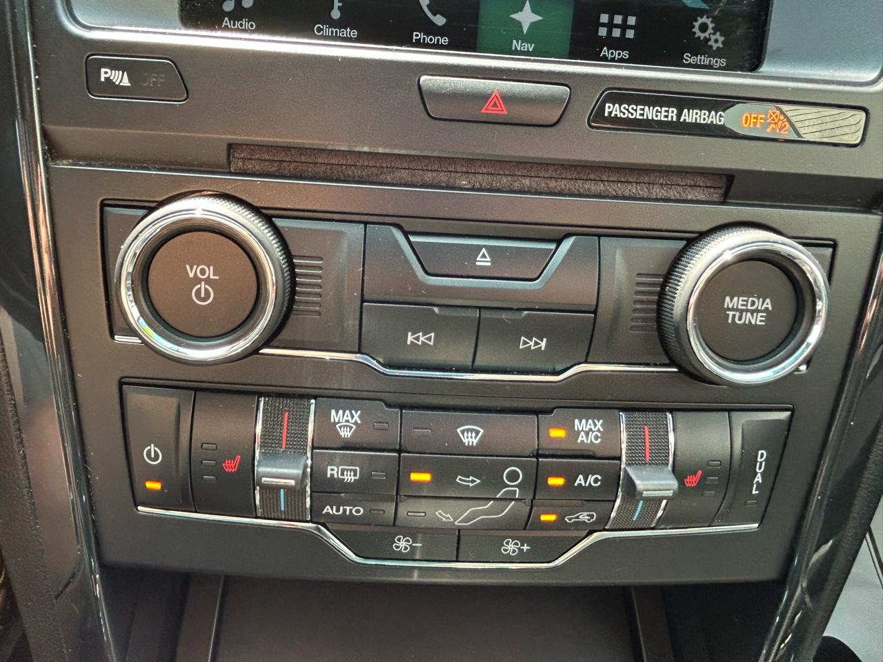 Ford Explorer XLT 4WD 2017