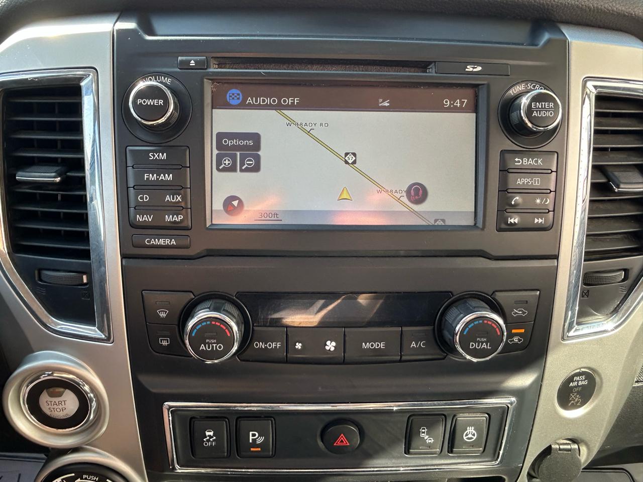 Nissan Titan 4x4 Crew Cab PRO-4X 2017